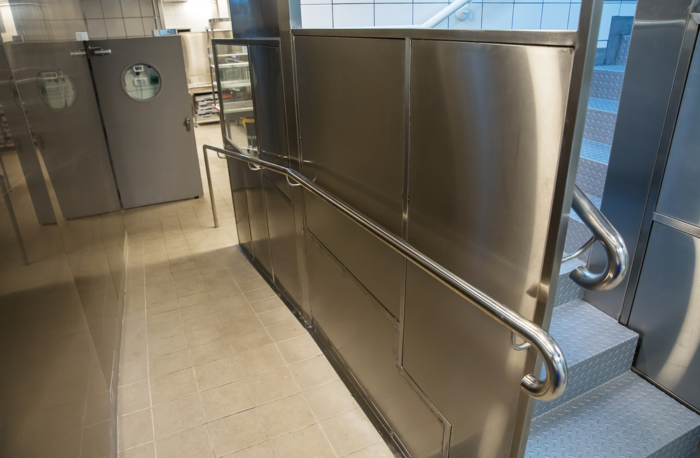 Handrail Systems for Cold Storage Facilities