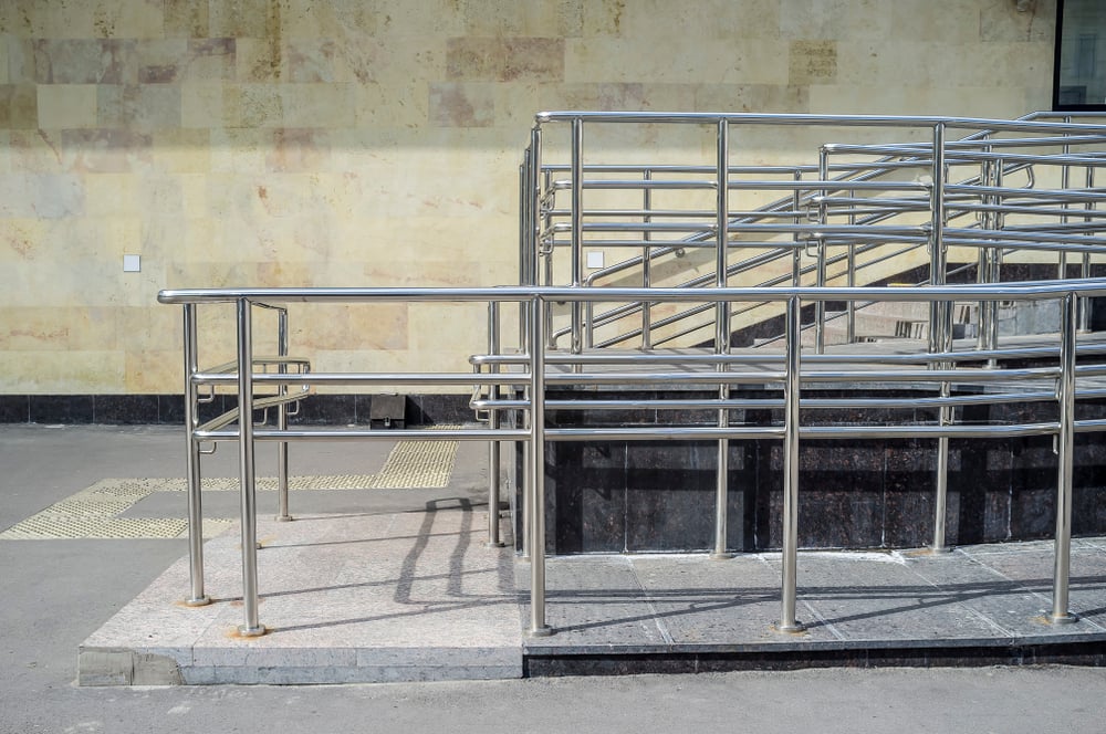 Handrail Systems for Railway Stations and Platforms